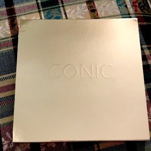 Iconic London eyeshadow palette